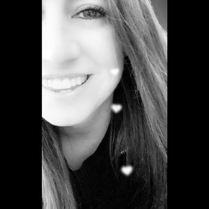 Meet your Posher, Whitney